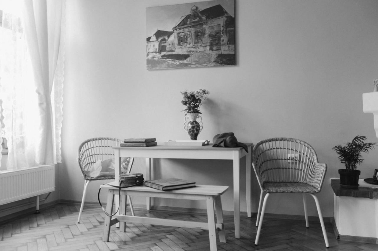 Love Nest Braszów Zewnętrze zdjęcie